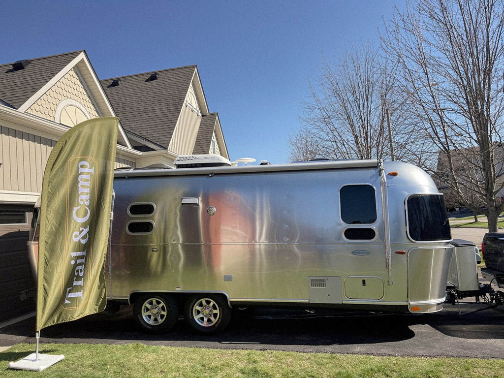 2016 Airstream Flying Cloud 25FB - Image 1