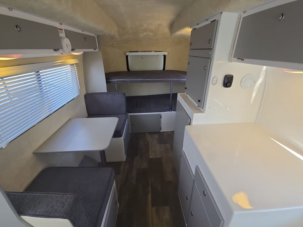 2024 Casita Spirit Deluxe 17 thumbnail 8